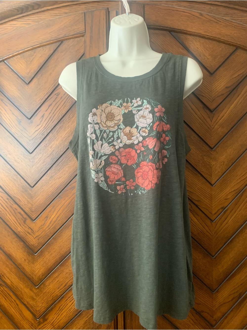 Torrid Olive green tank top size medium